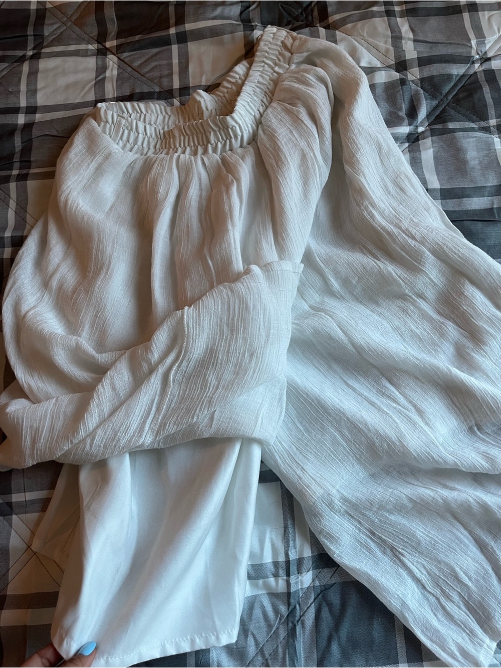Lightweight White Wide-Leg Ankle Length Pants - Picture 2 of 4